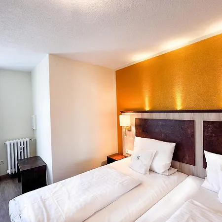 & Gaestehaus Seehof ホテル