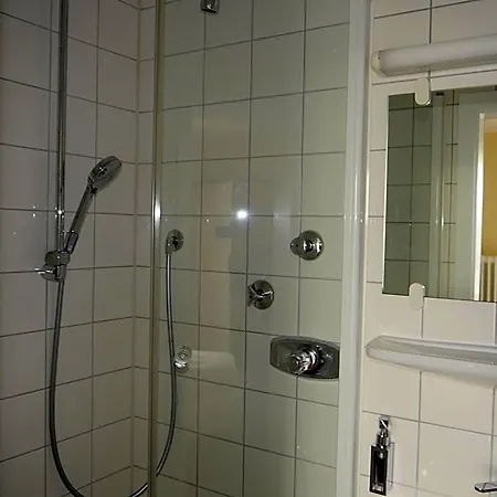 & Gaestehaus Seehof מיירסבורג