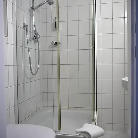 & Gaestehaus Seehof ホテル