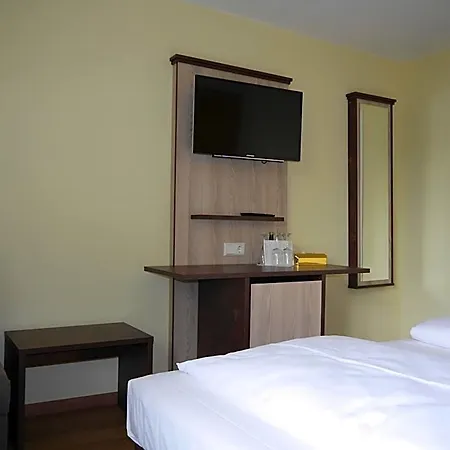 & Gaestehaus Seehof 3* מיירסבורג