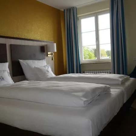 & Gaestehaus Seehof 3*