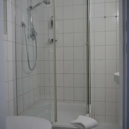 & Gaestehaus Seehof 3*