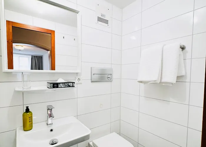 & Gaestehaus Seehof Szálloda 3*