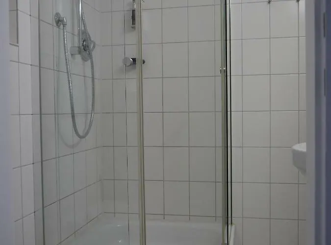 & Gaestehaus Seehof 3*